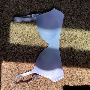 Victoria’s Secret tshirt bra